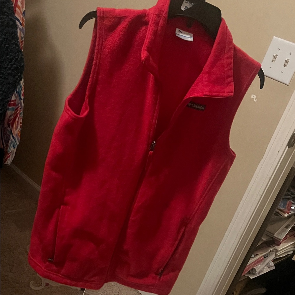 Columbia Women's Red Fleece Vest - Picture 2 of 5